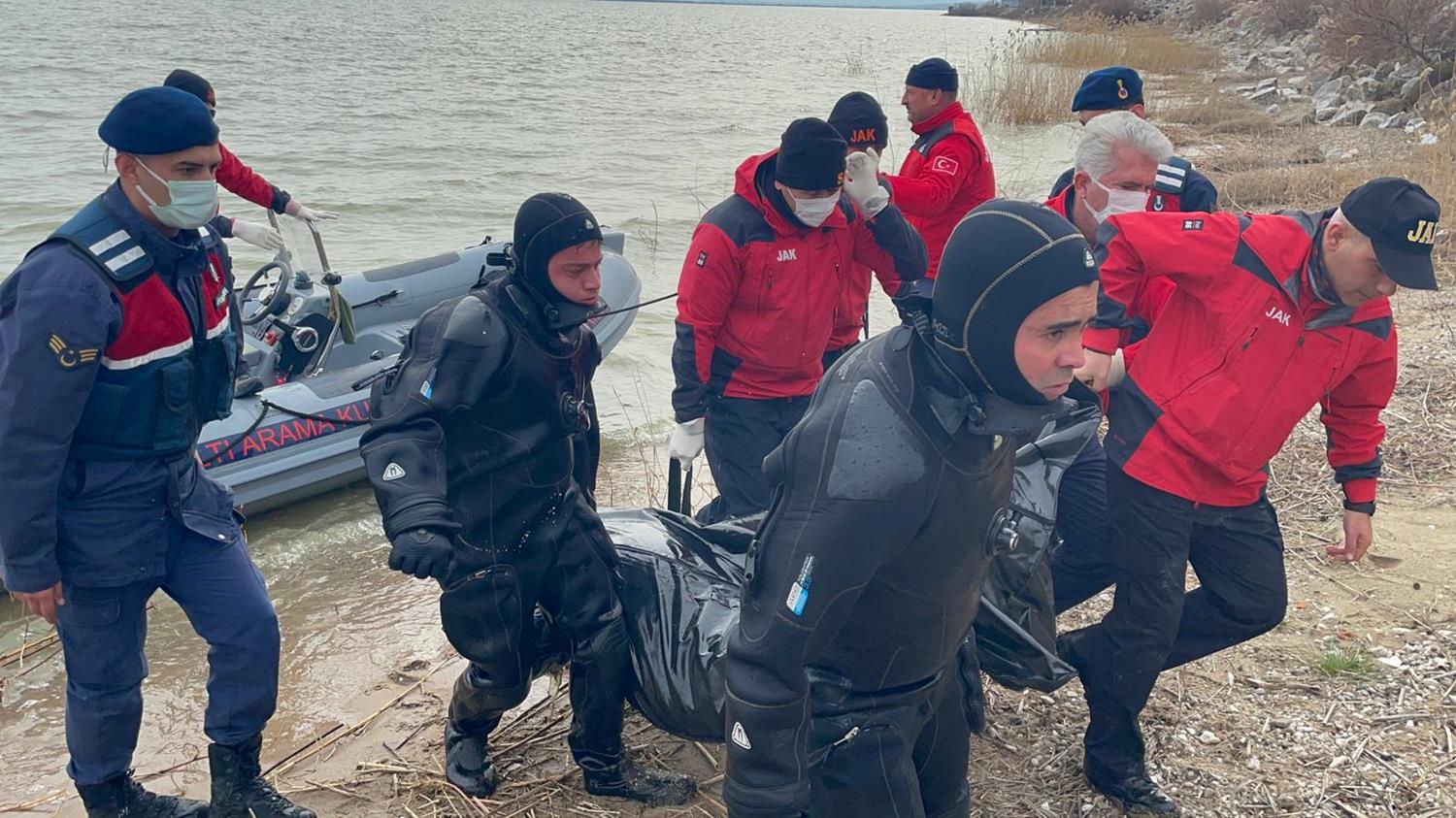Kaybolan bal�k��n�n 35 g�n sonra cesedi bulundu