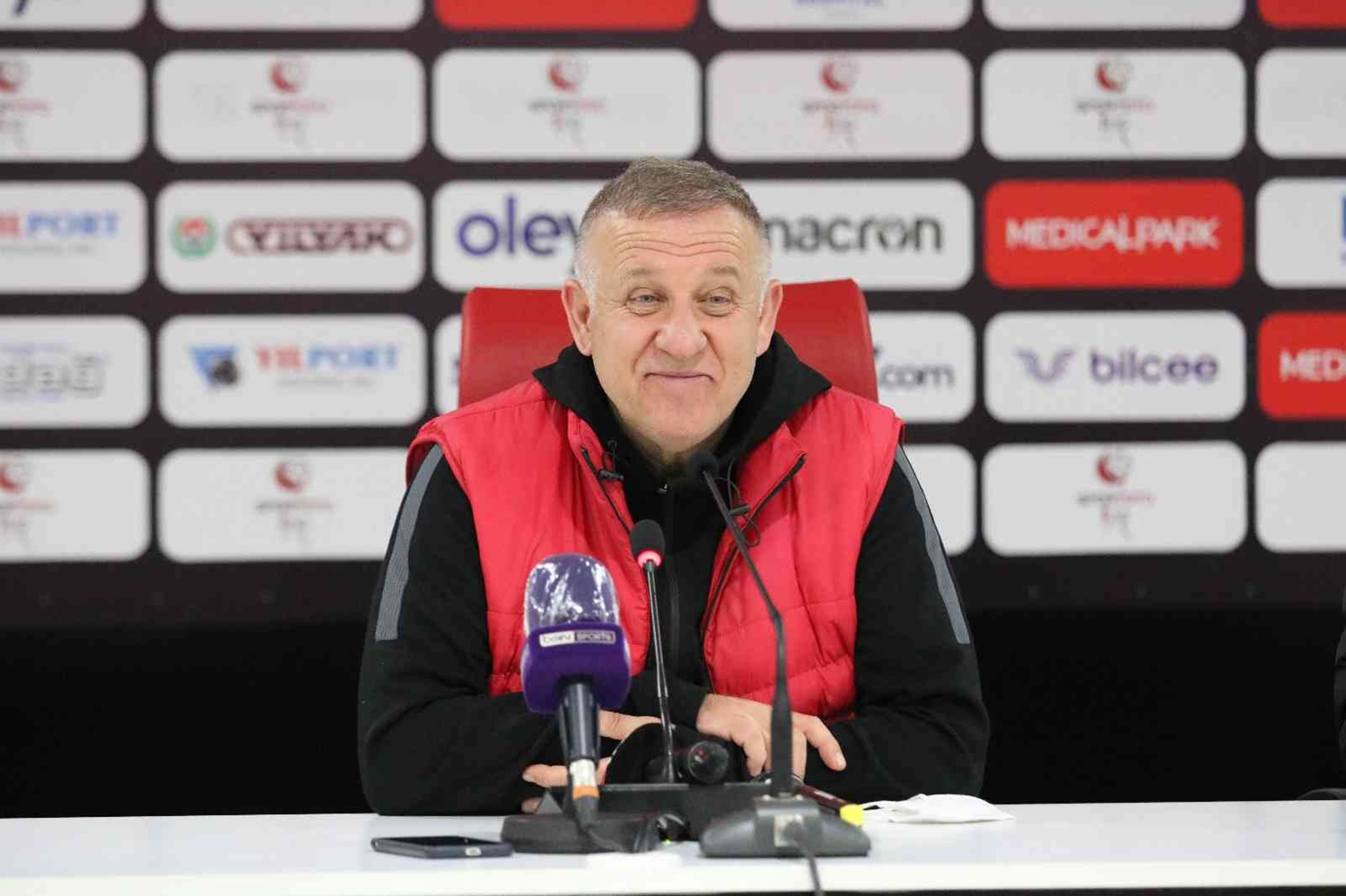 Mesut Bakkal: Savunmada �ok hata yapt�k