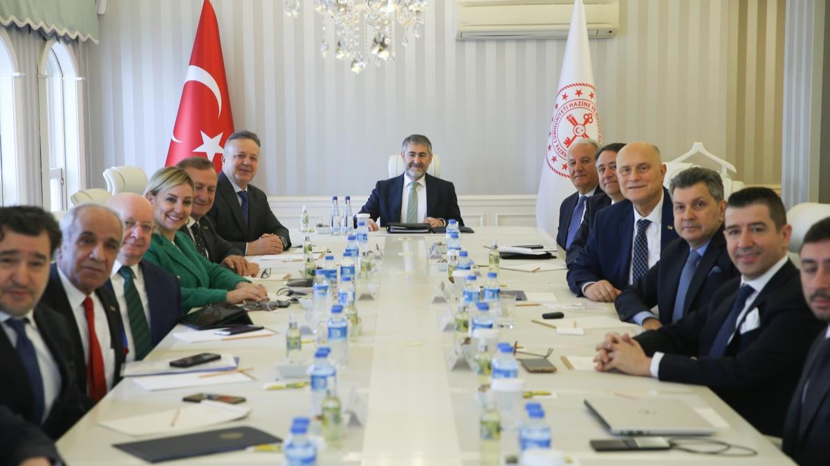Hazine ve Maliye Bakan Nebati Trkiye hracatlar Meclisi heyetiyle bir araya geldi