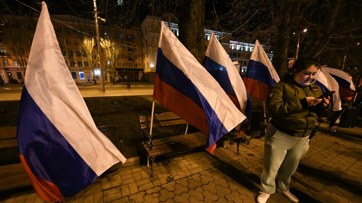 Esed rejimi, Ukrayna'daki ayrlk ynetimlerle i birlii yapacak