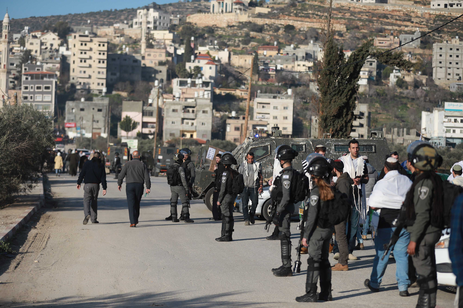 Filistin kynn girileri srail askerleri ve yerleimciler tarafndan kapatld