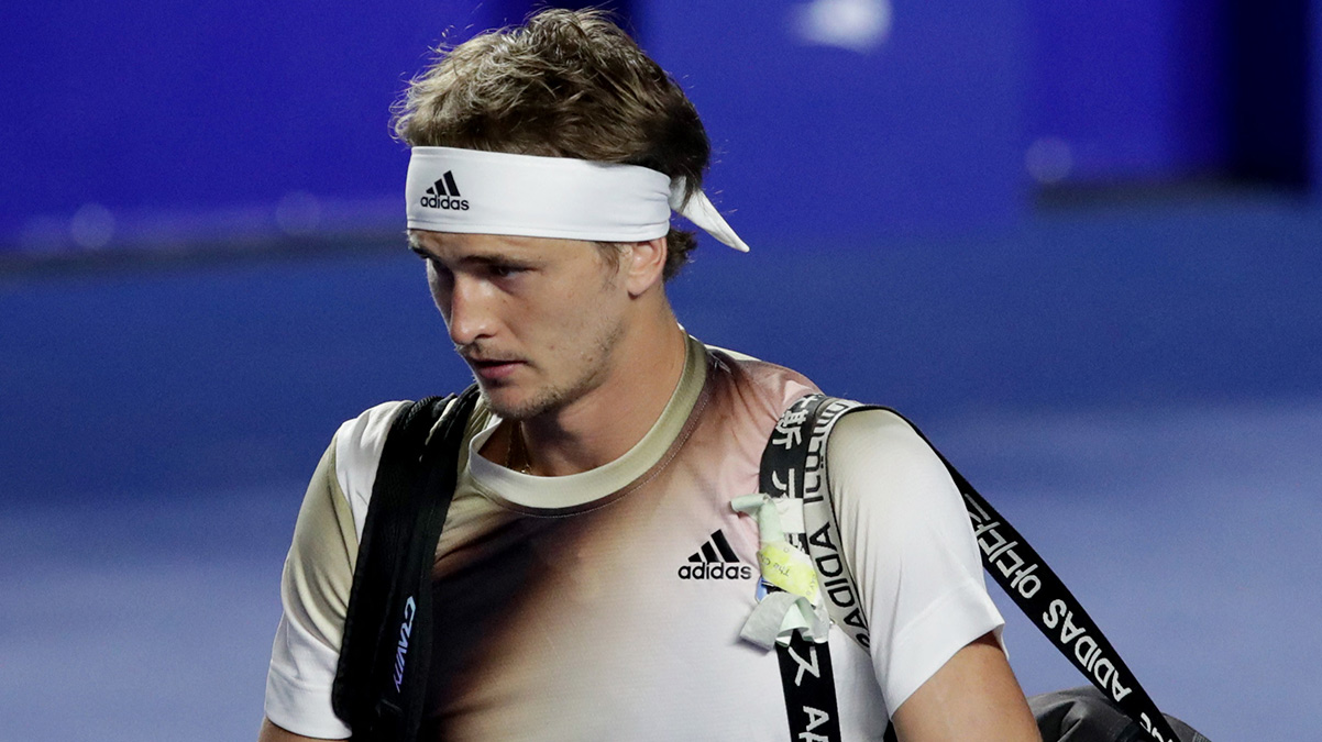 Hakeme raketle sald�ran Alexander Zverev ihra� edildi