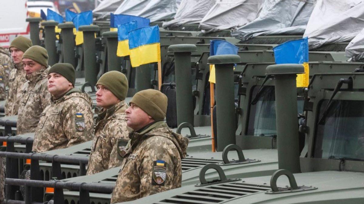 Ukrayna'da yedek askerler greve balad