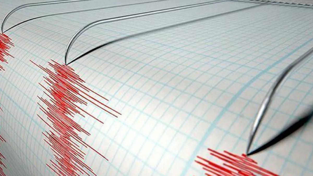 Endonezya'da iddetli deprem: 2 kii ld 20 kii yaraland