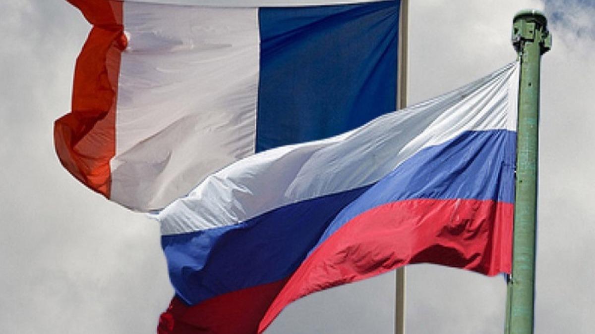 Fransa'dan Rusya'ya ynelik SWIFT aklamas