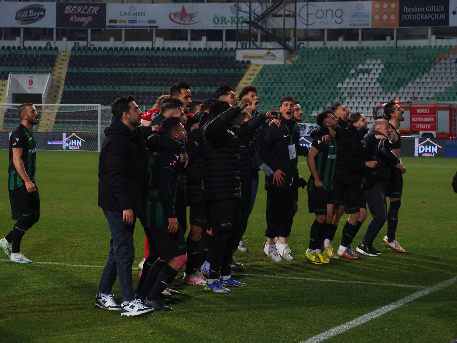 Denizlispor'un k�mede kalma umutlar� ye�erdi