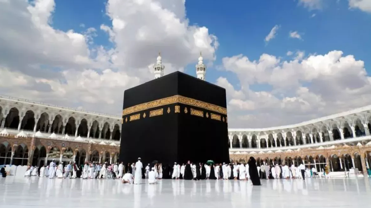 �ngiltere'den hac i�in y�r�yerek yola ��kt�, Mersin'e ula�t�