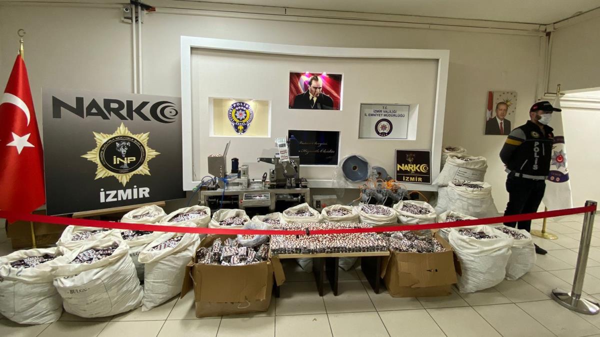 zmir'de uyuturucu hap imalathanesi kuran 5 pheli tutukland