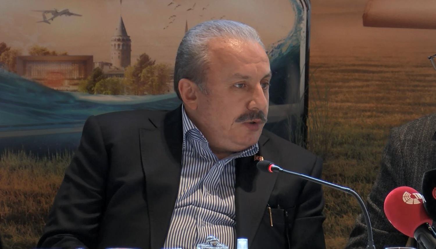 TBMM Ba�kan� �entop 'Kalem severler'le AKM'de biraraya geldi