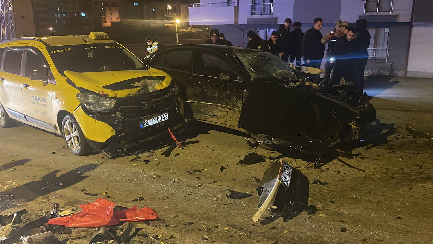 Bayburt'ta 3 arac�n kar��t��� kazada 4 ki�i yaraland�