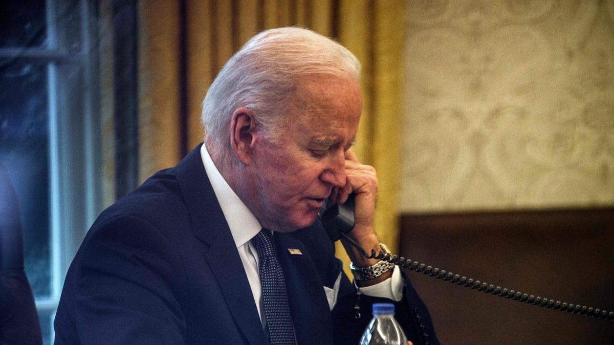 Biden ile Zelenskiy telefonda Ukrayna'daki son durumu grt