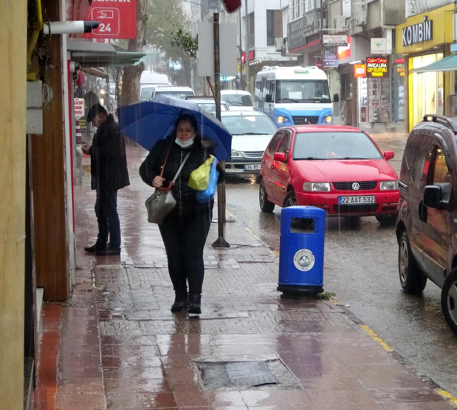 Meteoroloji'den Marmara B�lgesi i�in so�uk ve ya�murlu hava uyar�s�