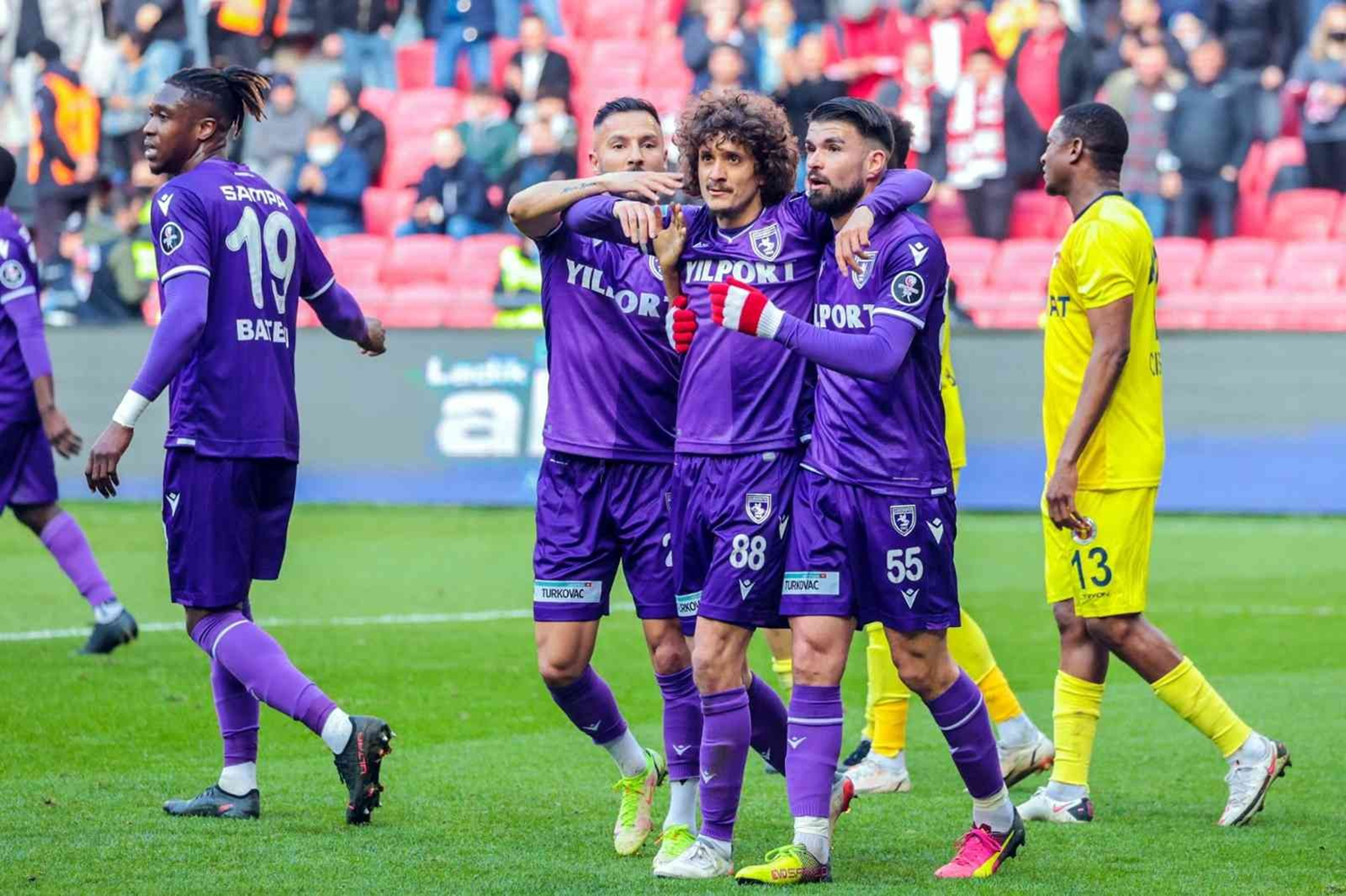 Samsunspor evinde ilk kez kaybetti