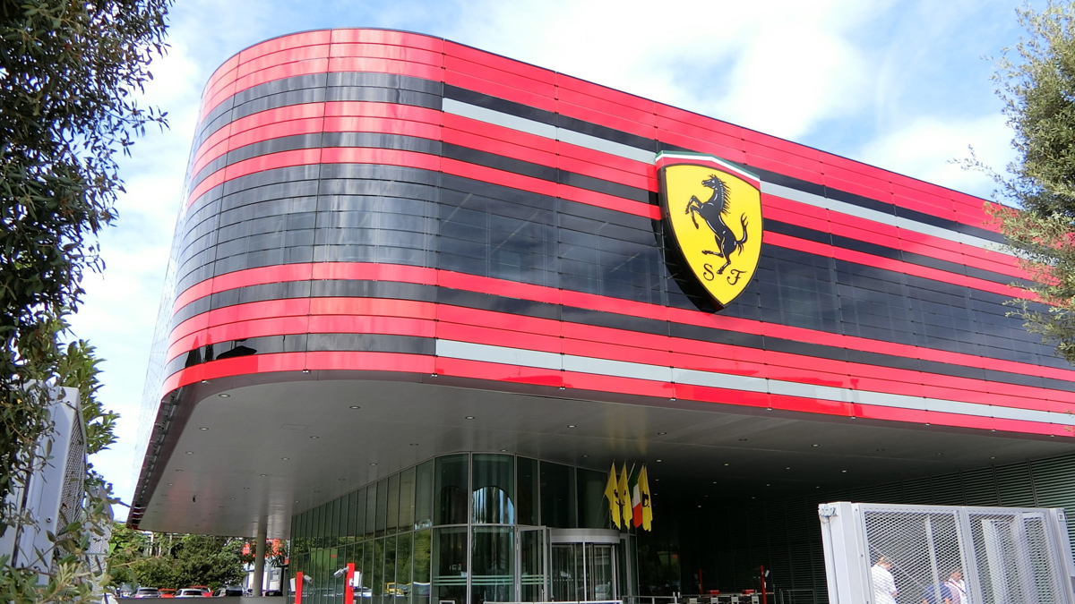 Ferrari'den Ukrayna'ya 1 milyon avro ba���