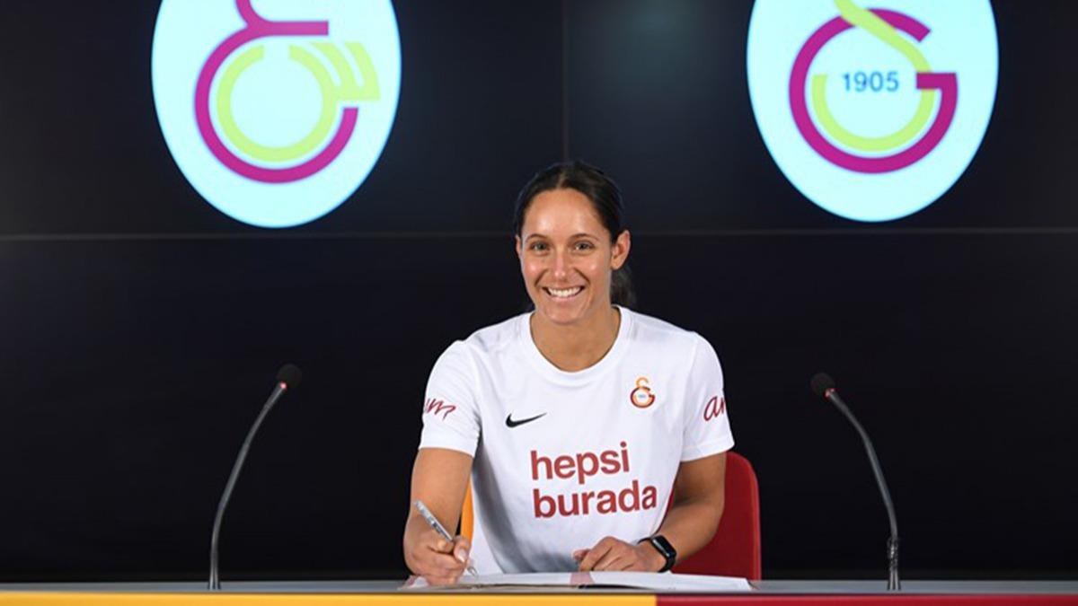 Galatasaray Elena Santos'u transfer etti