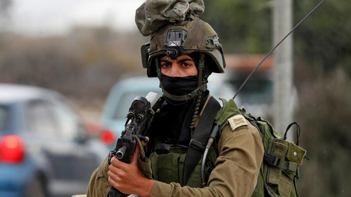 srail polisi, Mescidi Aksa yaknnda bir Filistinliyi ldrd