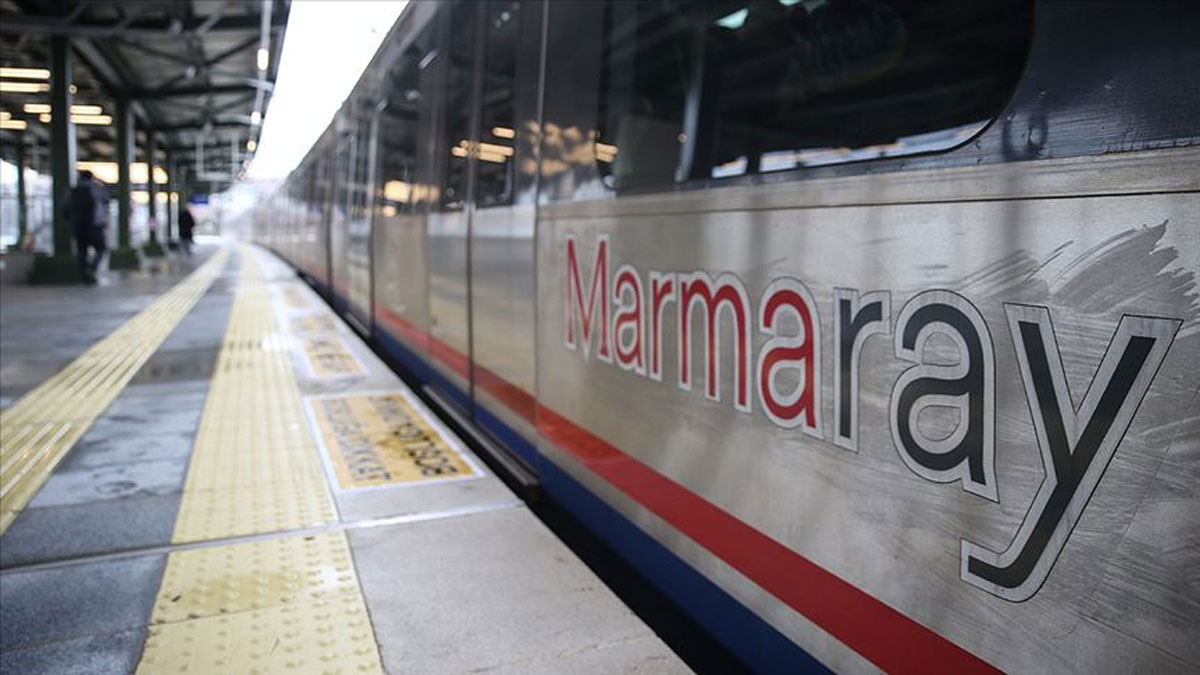 �stanbul'da yo�un kar ya���� nedeniyle Marmaray seferleri 02.00'ye kadar uzat�ld�