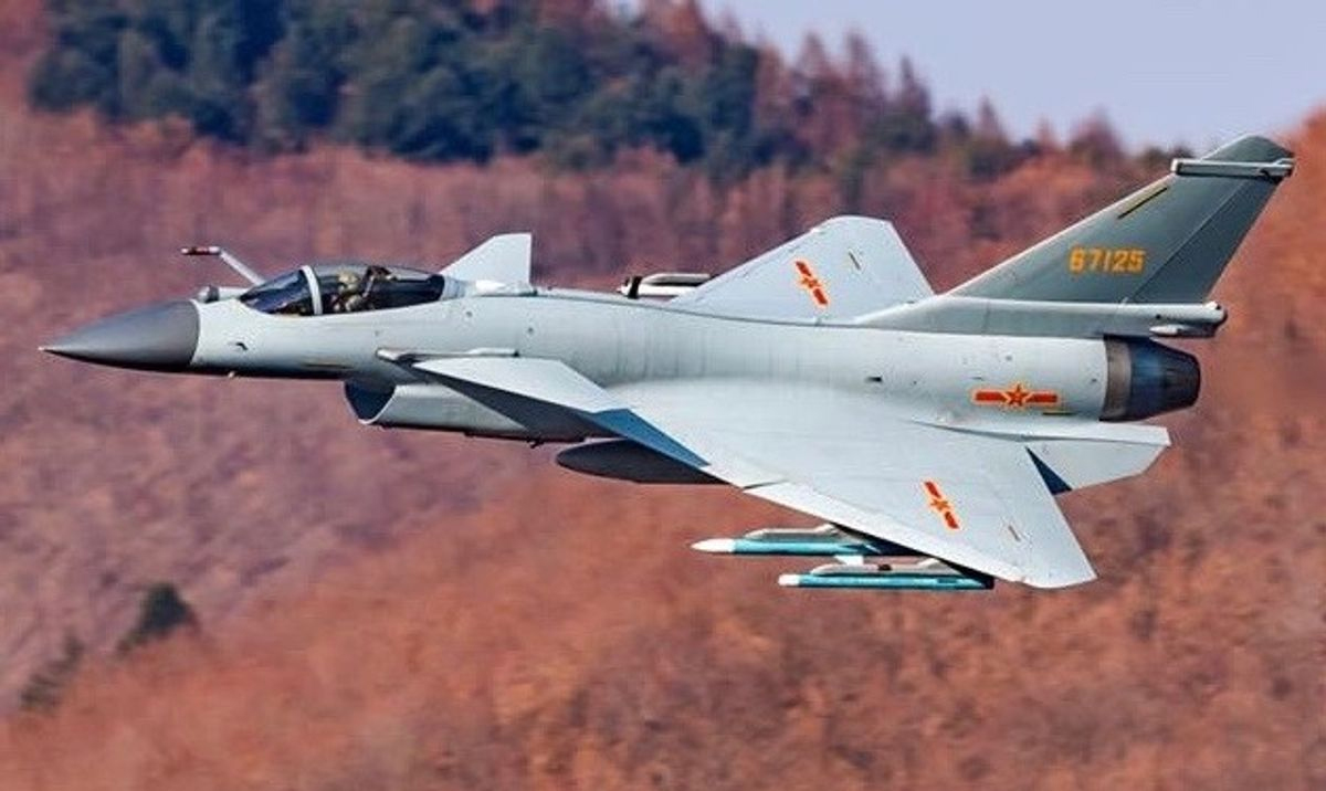 J-10C sava� u�aklar�n� envanterlerine eklediler