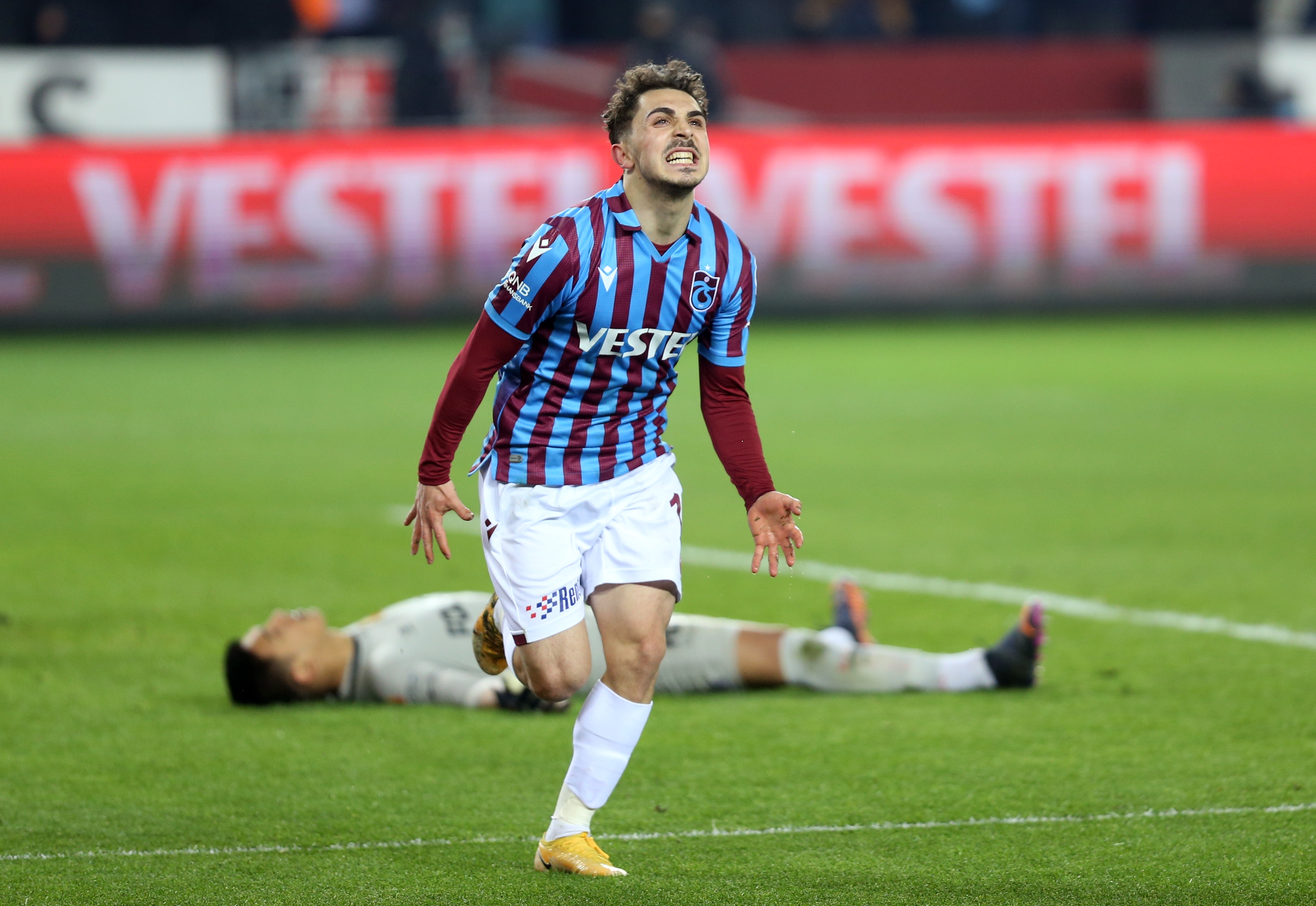 Abd�lkadir �m�r: Tarihin en erken �ampiyonu olaca��z