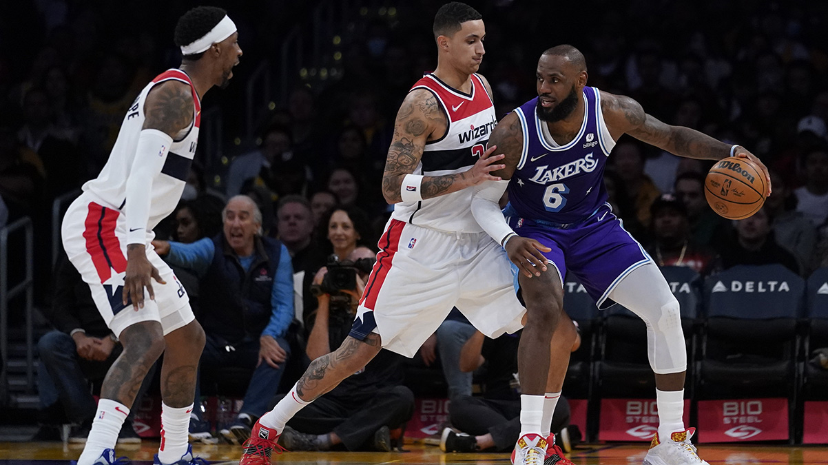 LeBron James 50 say� att�, Los Angeles Lakers kazand�