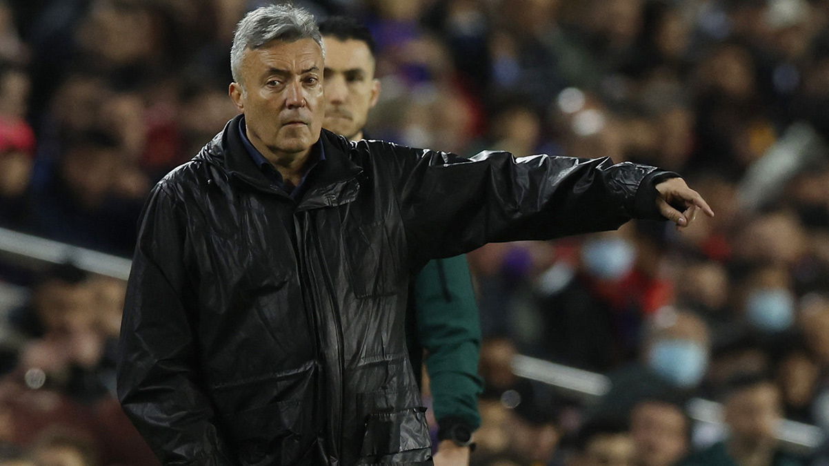 Domenec Torrent'in S�per Lig'de ilk derbi heyecan�