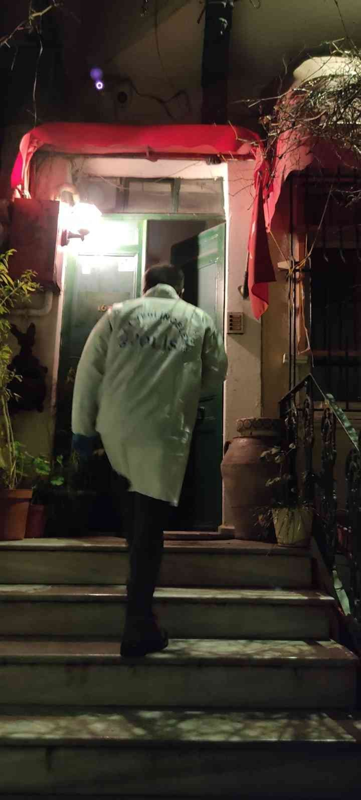 ABD vatanda�� evinde �l� olarak bulundu