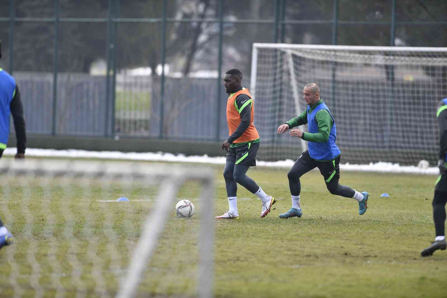 Bursaspor, Bal�kesirspor ma��n�n takti�ini �al��t�