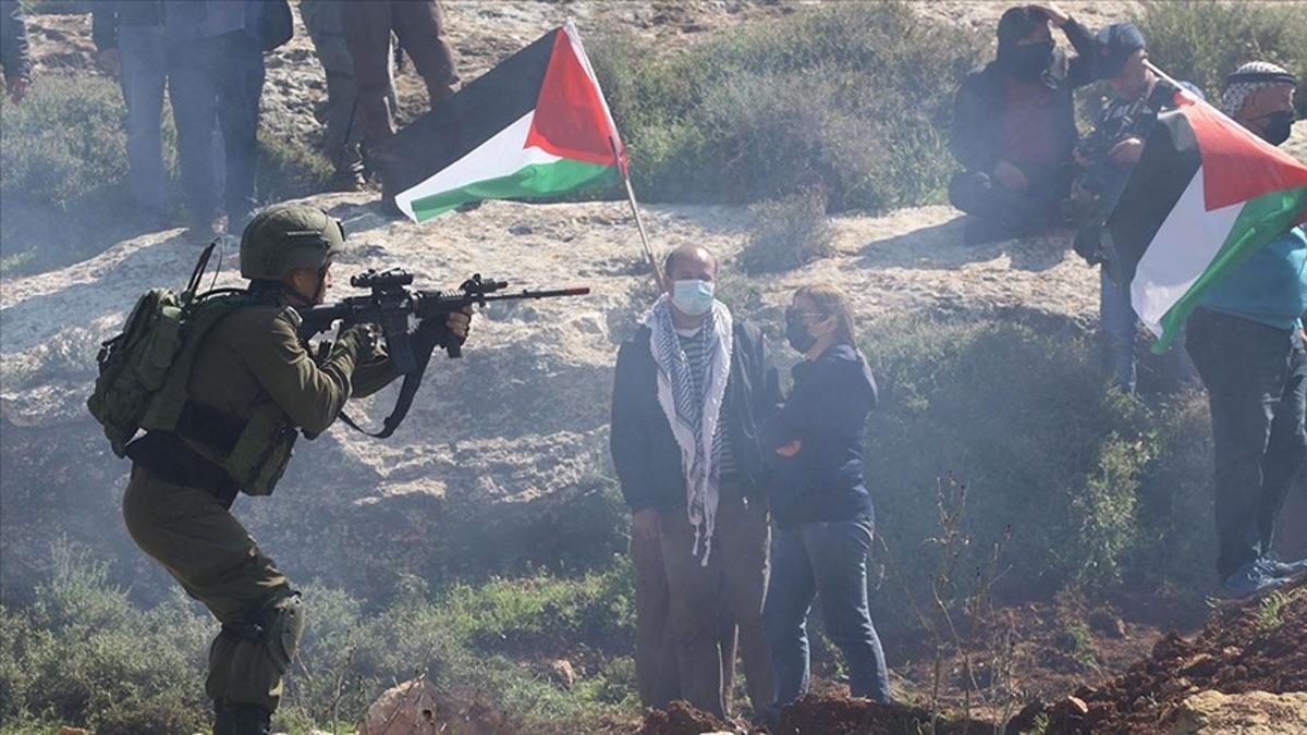 srail askerleri Bat eria'da biri ocuk 2 Filistinliyi ldrd