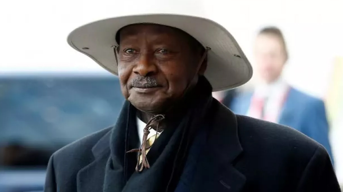 Uganda: Devlet Ba�kan� Museveni'nin orgeneral o�lu ordudan ayr�lmad�