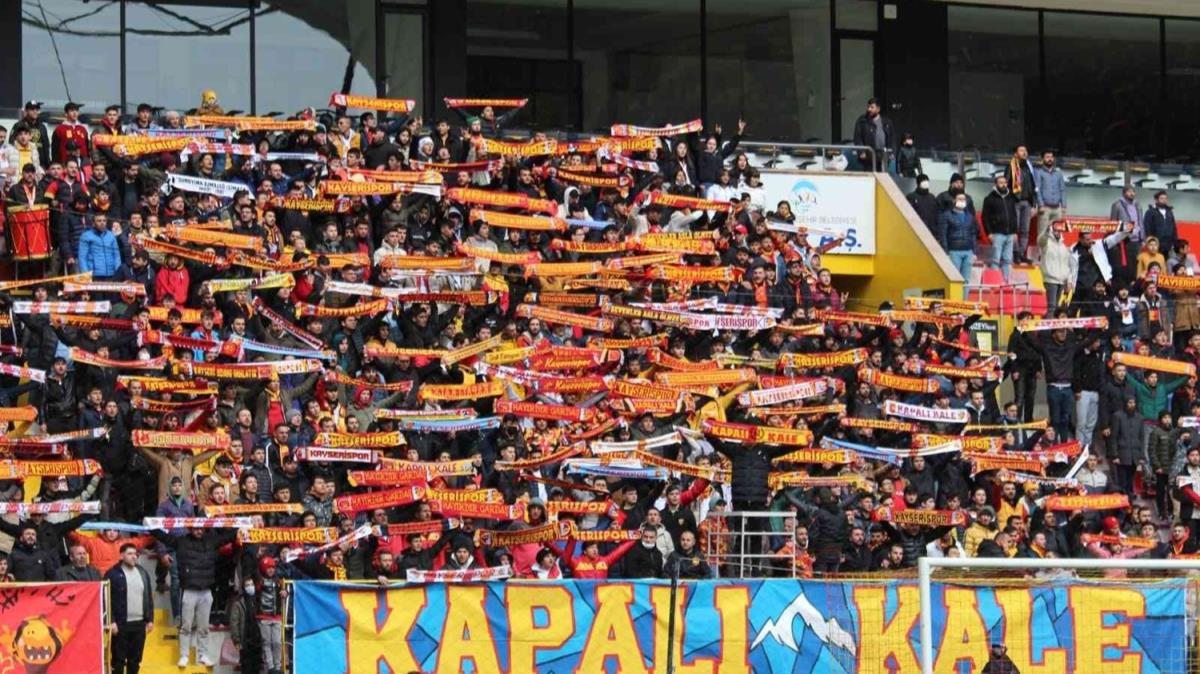 Kayserispor-Konyaspor karlamasnda 7 bin 212 taraftar