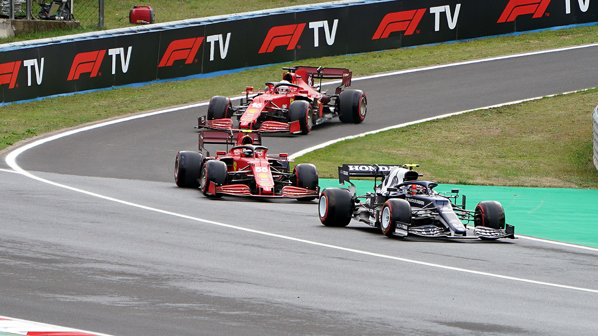 Formula 1'de kurallar deiiyor