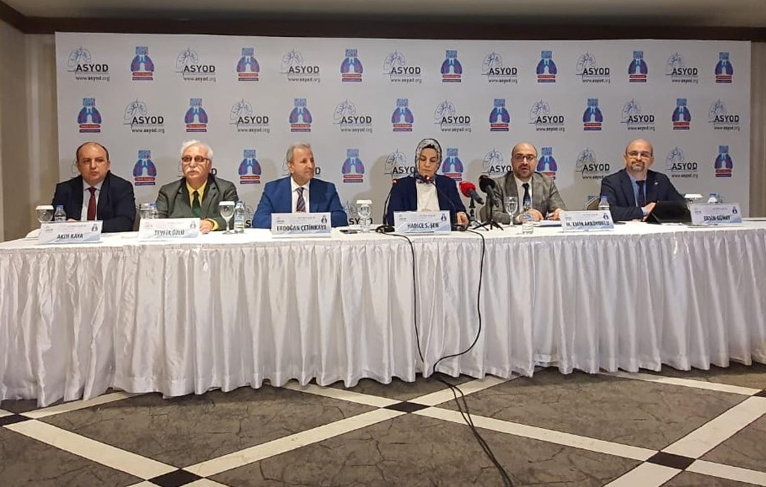 Prof. Dr. �zl�: Salg�n bitmedi ama hastal�k s�radanla�t�