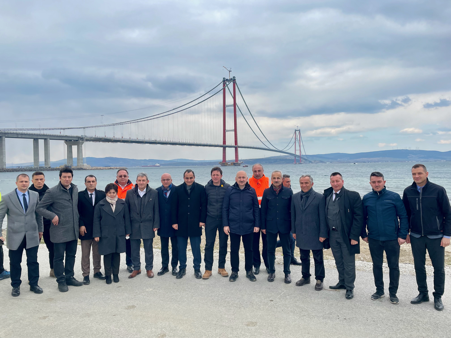 Bakan Karaismailo�lu: 1915 �anakkale K�pr�s� 'en'lerin, 'ilk'lerin ve rekorlar�n projesi oldu
