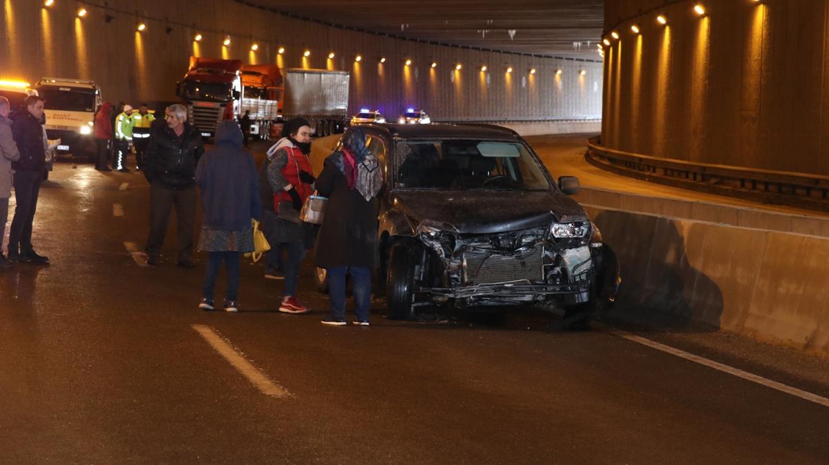 Erzincan'da zincirleme trafik kazas