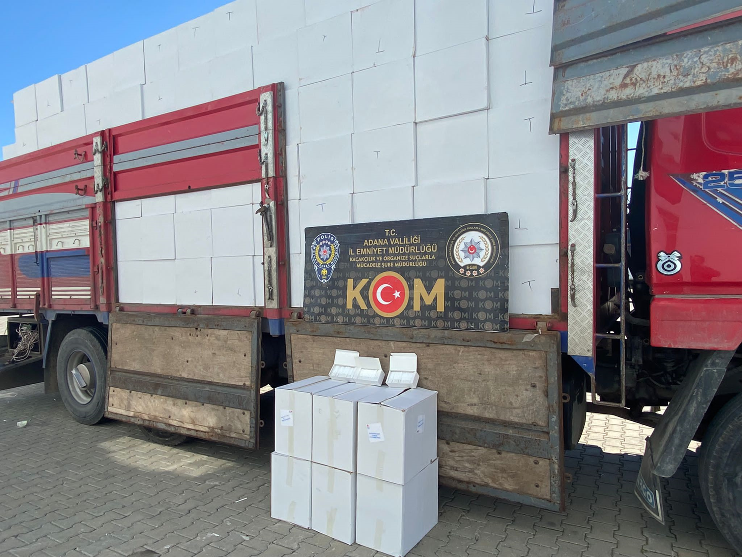 Adana'da 9 milyon 452 bin makaron ele ge�irildi