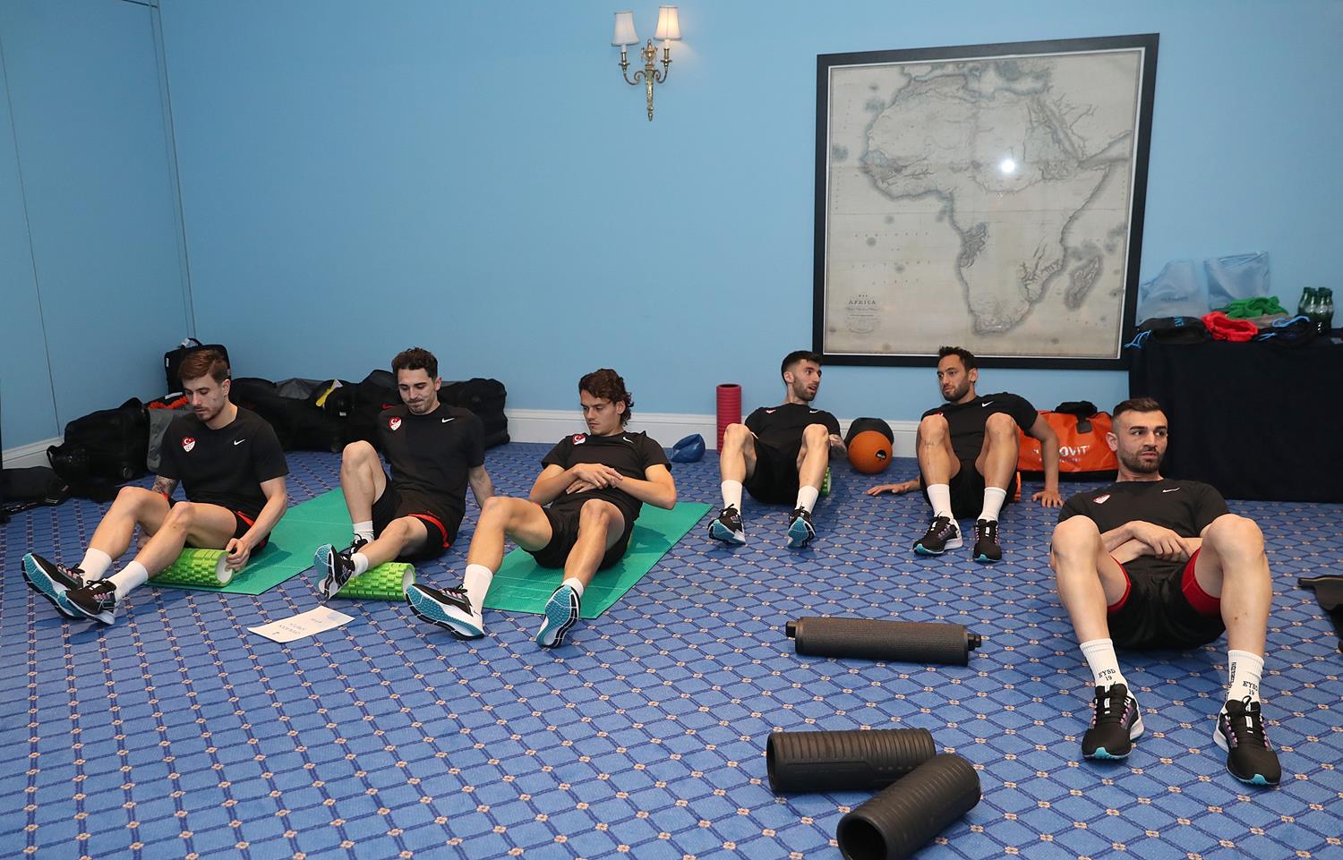 A Milliler, Portekiz ma��na salonda haz�rlan�yor