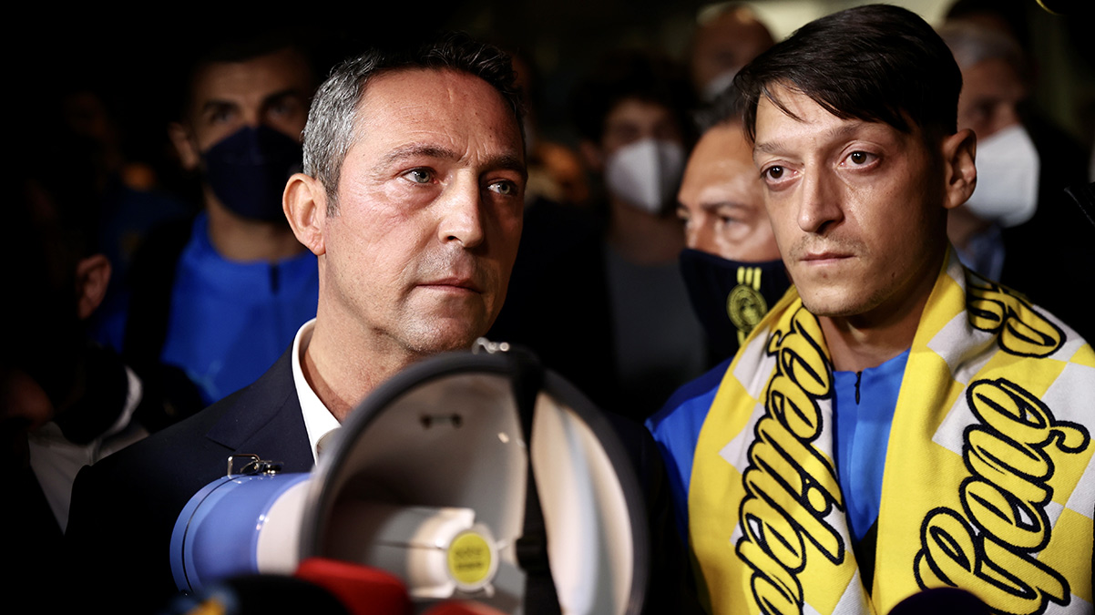 Fenerbah�e'de bir d�nem sona eriyor! Sezon sonunda...