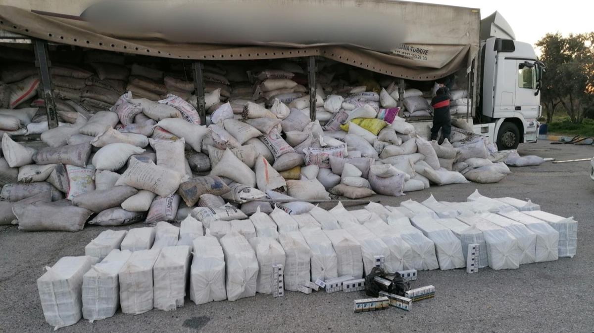 Osmaniye'de bir trda 19 bin 610 paket gmrk kaa sigara yakaland