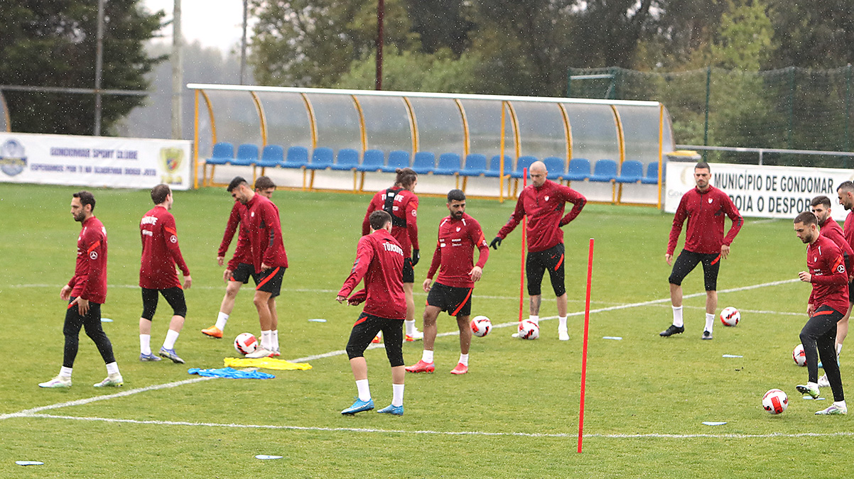 Portekiz - T�rkiye ma�� hangi kanalda?