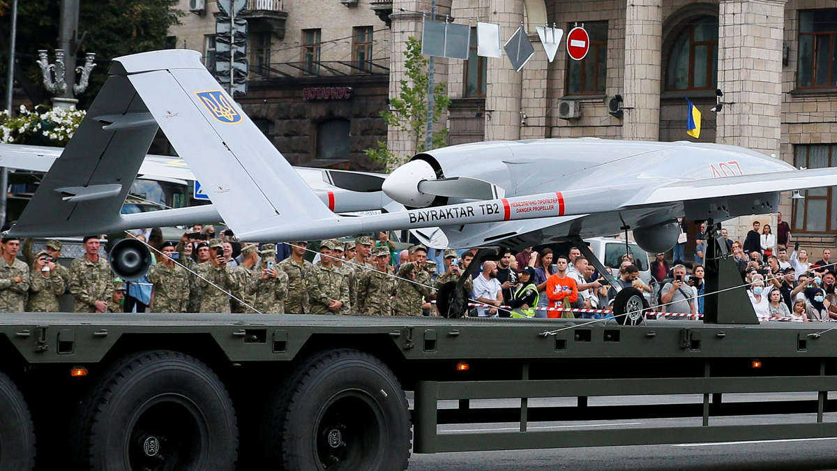 Bayraktar TB2'ye �vg�! T�rkiye �nemli katk� veriyor