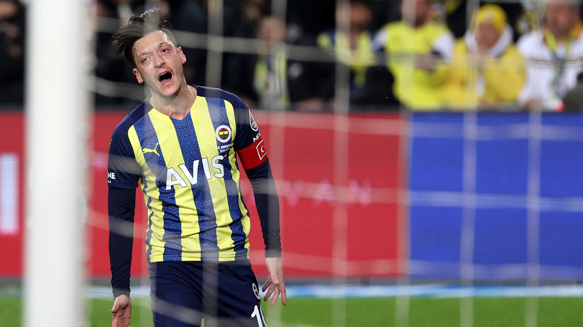 Mesut �zil'in yeni adresi belli oldu