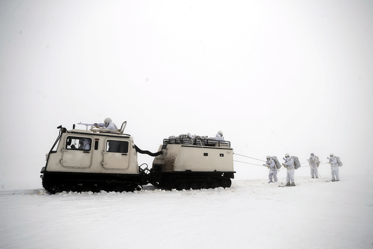 Harekata kat�lan komandolar, dosta g�ven, d��mana korku verdi