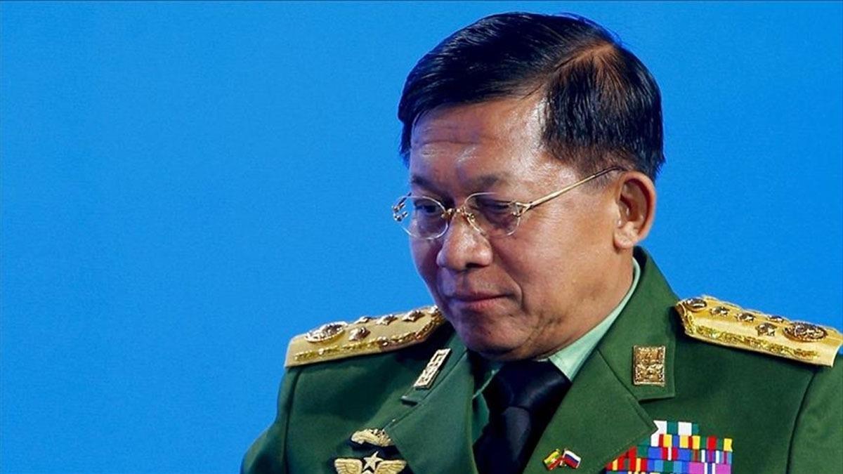 Myanmar'n askeri lideri Hlaing, ordunun darbe kartlarn yok edeceini belirtti