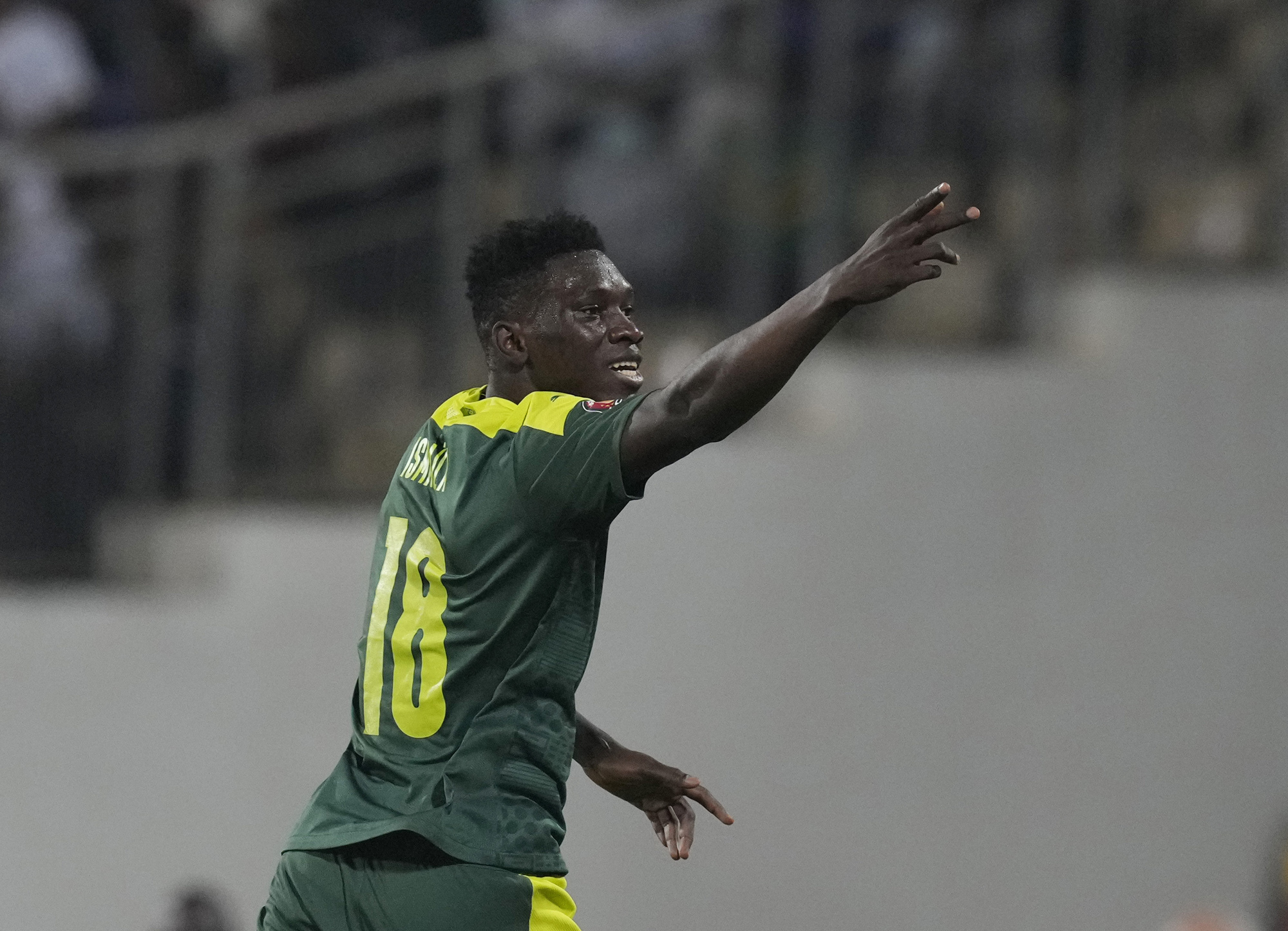 Liverpool ve Milan, Ismaila Sarr'�n pe�inde