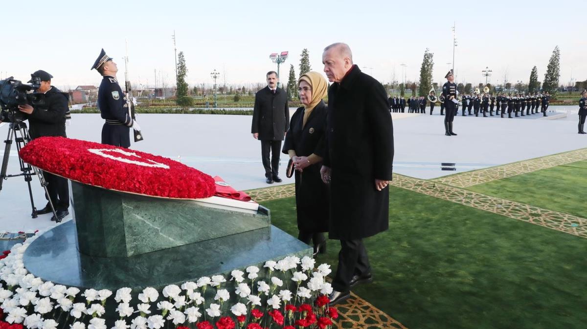 Cumhurbakan Erdoan, zbekistan'daki Bamszlk Ant'na elenk sundu