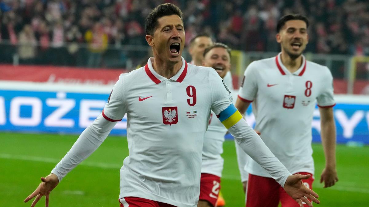 Polonya, sve'i yenerek Katar biletini ald
