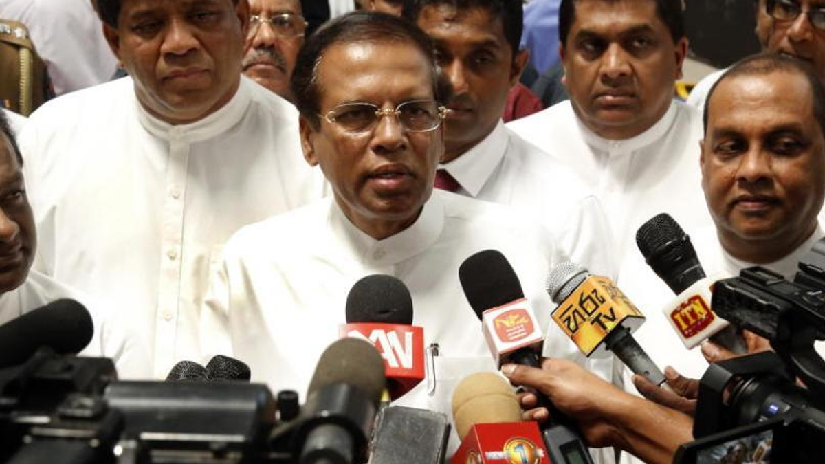 Cumhurba�kan�n�n konutuna sald�rd�lar! Ba�kentte soka�a ��kma yasa�� ilan edildi