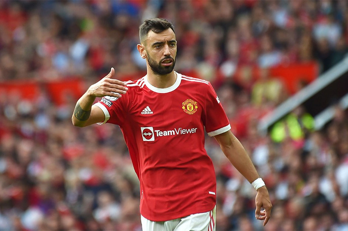 Bruno Fernandes 2026'ya kadar Manchester United'da