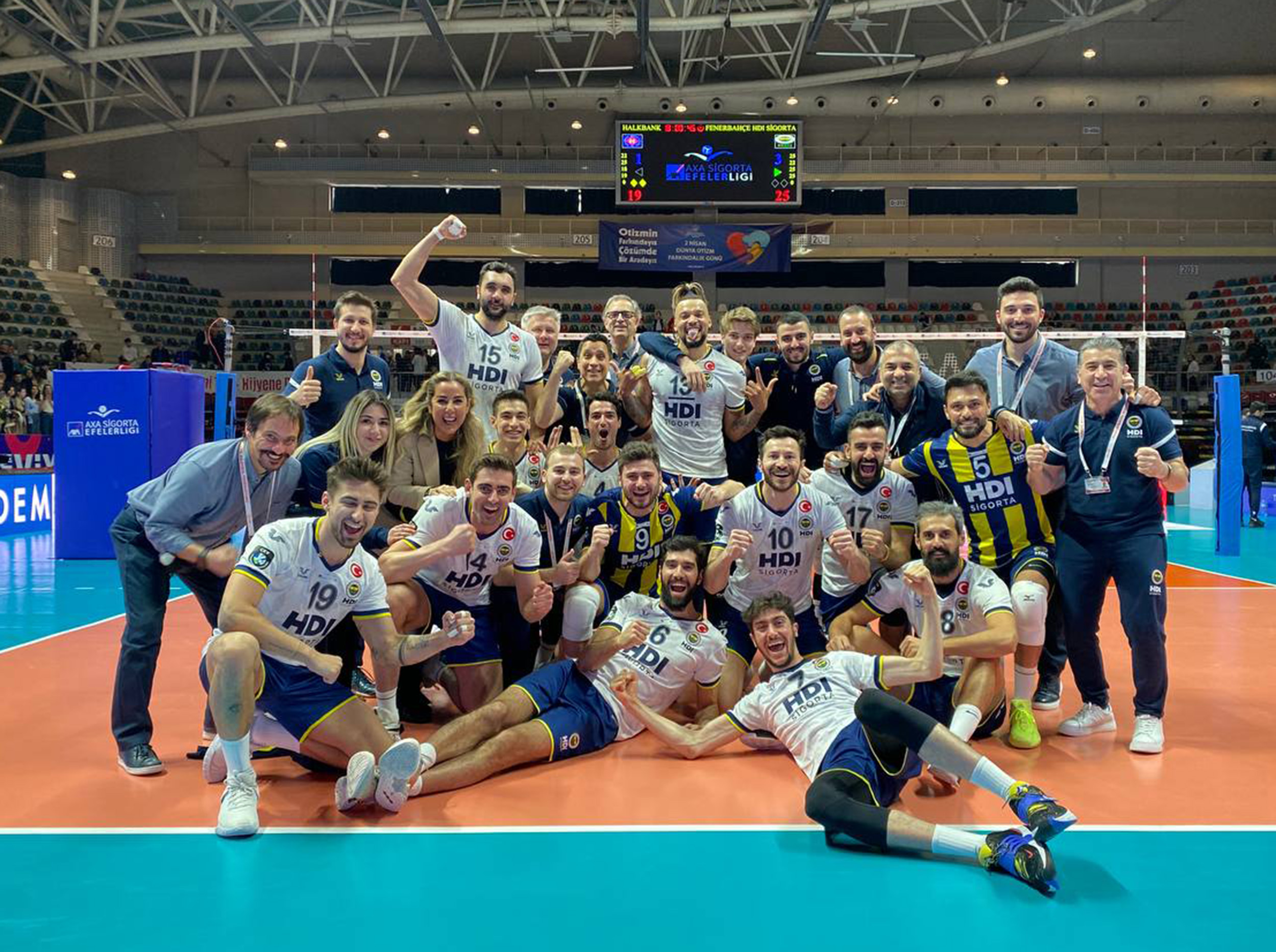 Fenerbah�e HDI Sigorta deplasmanda rahat kazand�