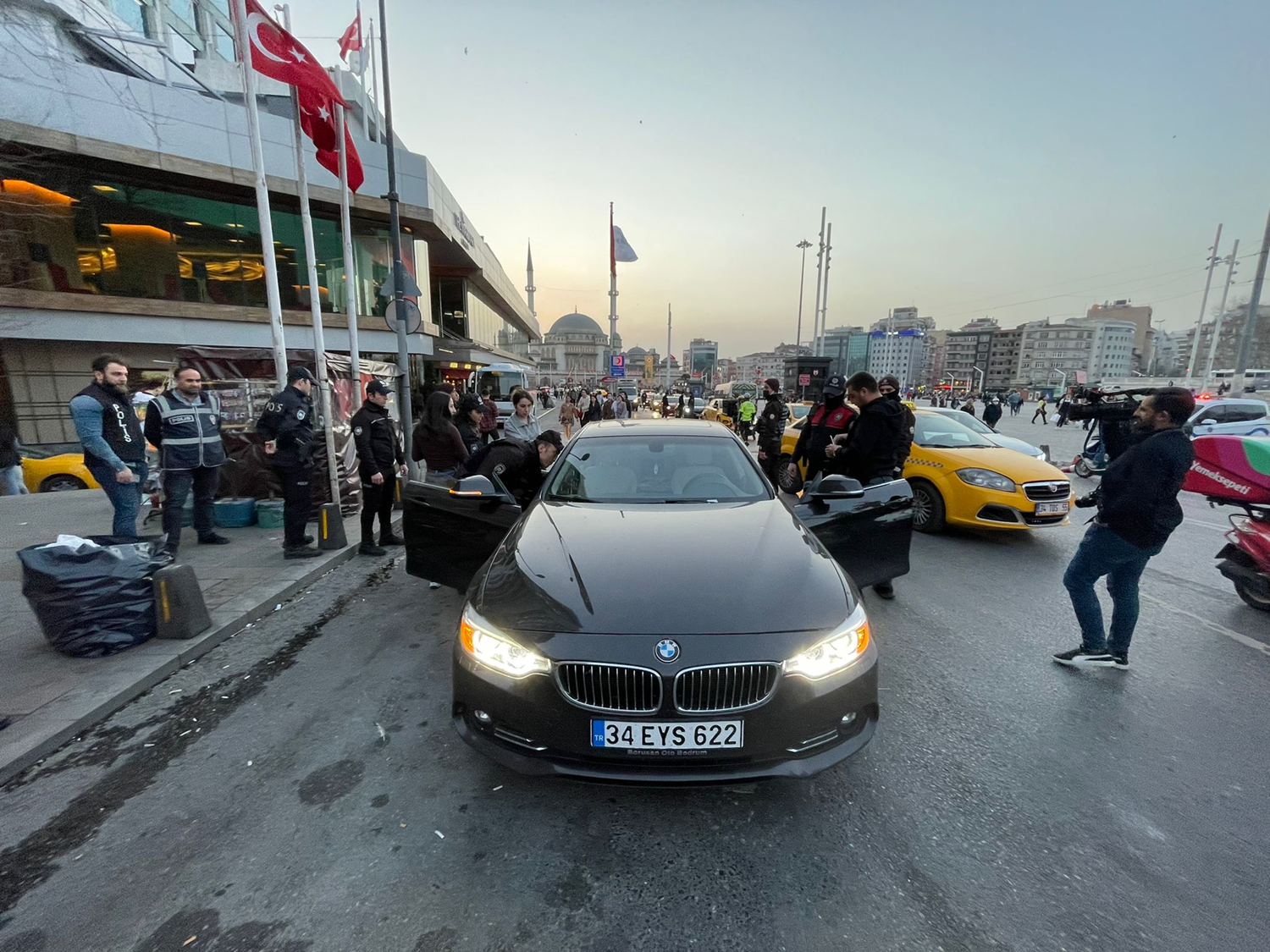 �stanbul'da 'Yeditepe Huzur' asayi� uygulamas� yap�ld�